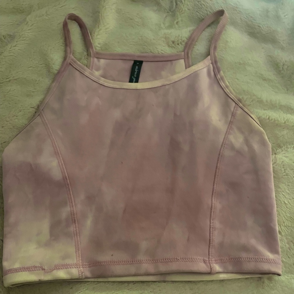 Athletic pink tank top from a boutique